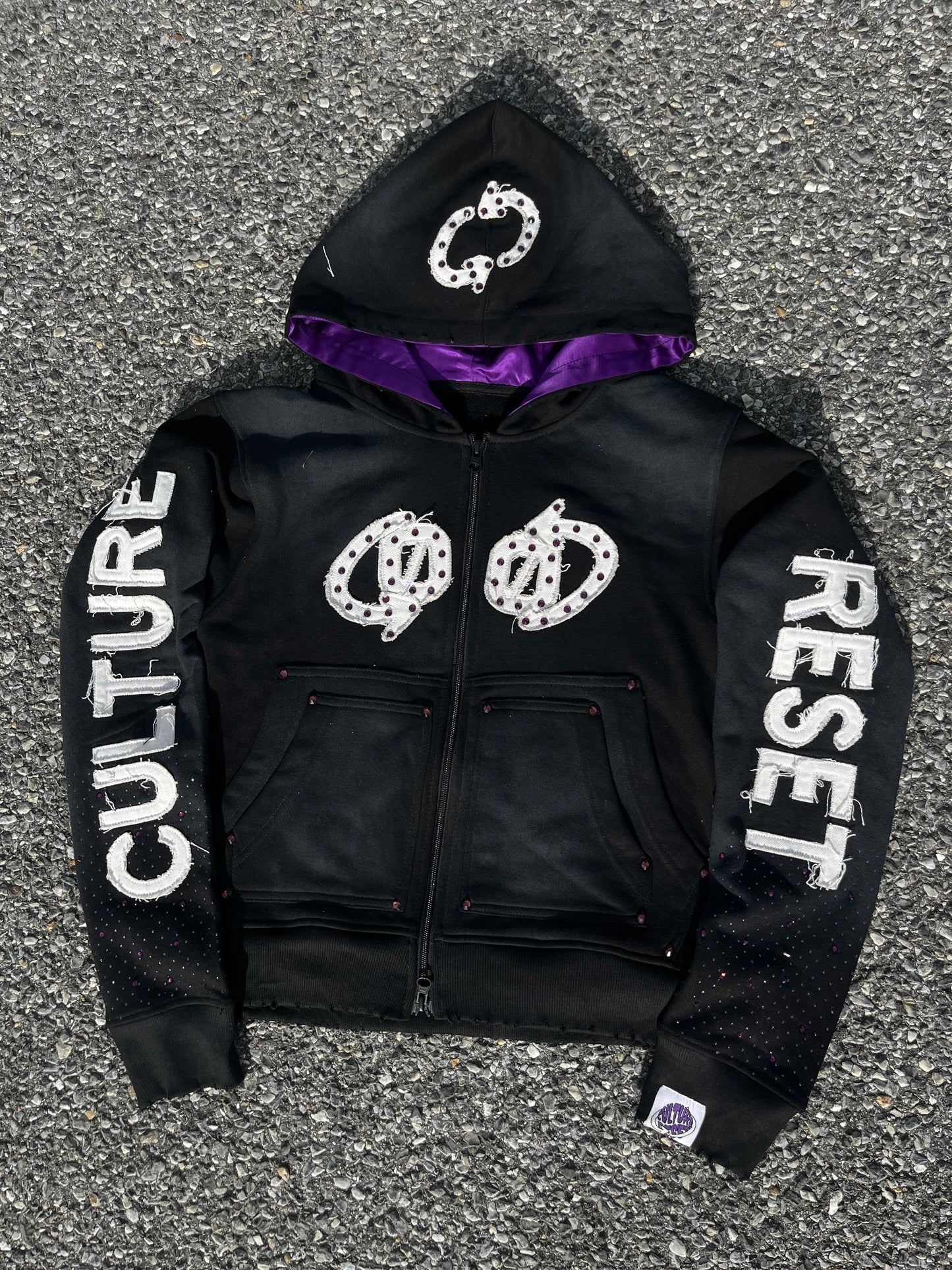 “THE RESET” Zip up (black)
